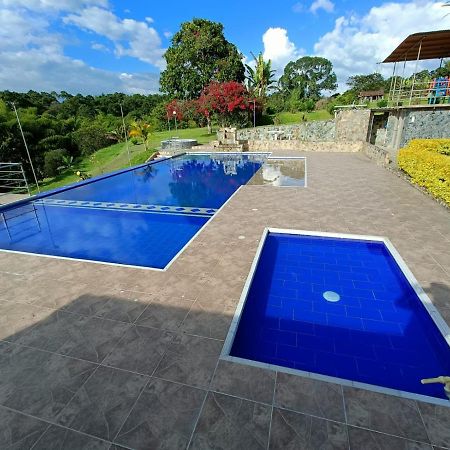 Hotel Campestre Los Mangos กิมบายา ภายนอก รูปภาพ